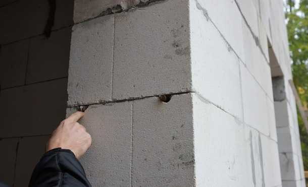 Ошибки при строительстве дома из газобетона на примере коттеджа в Подмосковье